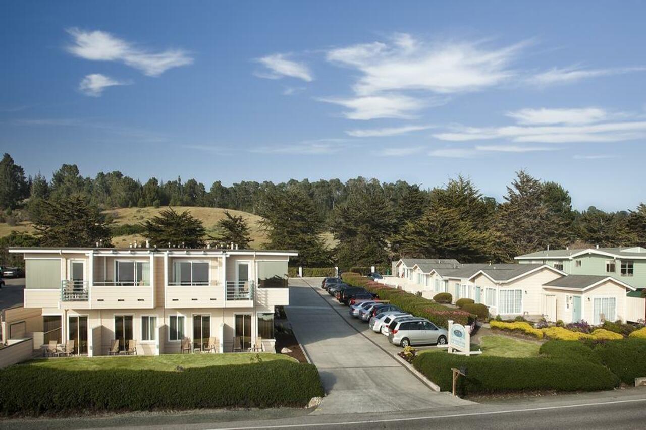 Cambria Landing Inn And Suites Exteriér fotografie