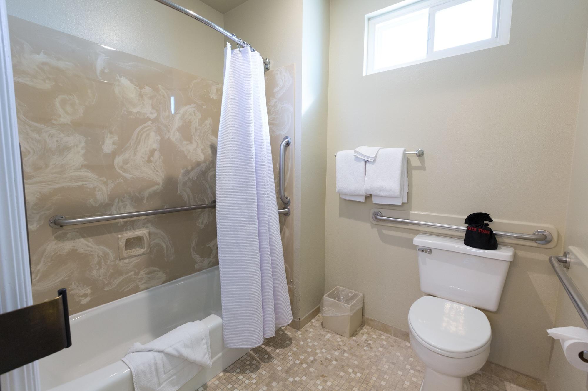 Cambria Landing Inn And Suites Exteriér fotografie