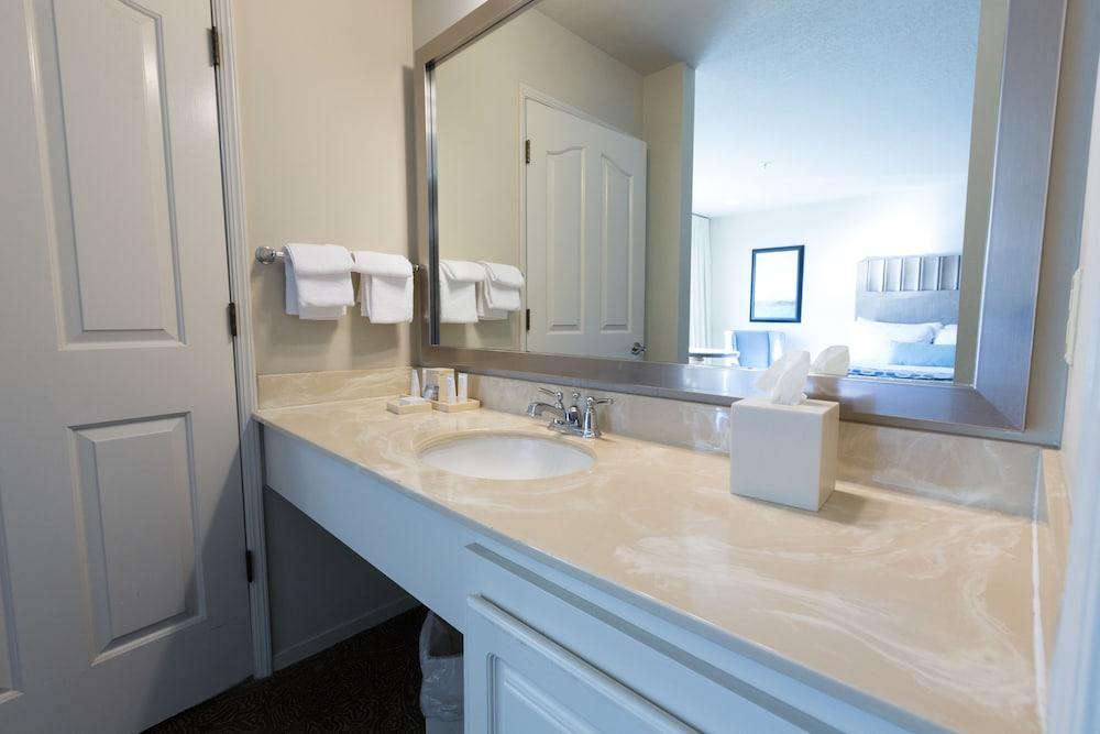 Cambria Landing Inn And Suites Exteriér fotografie