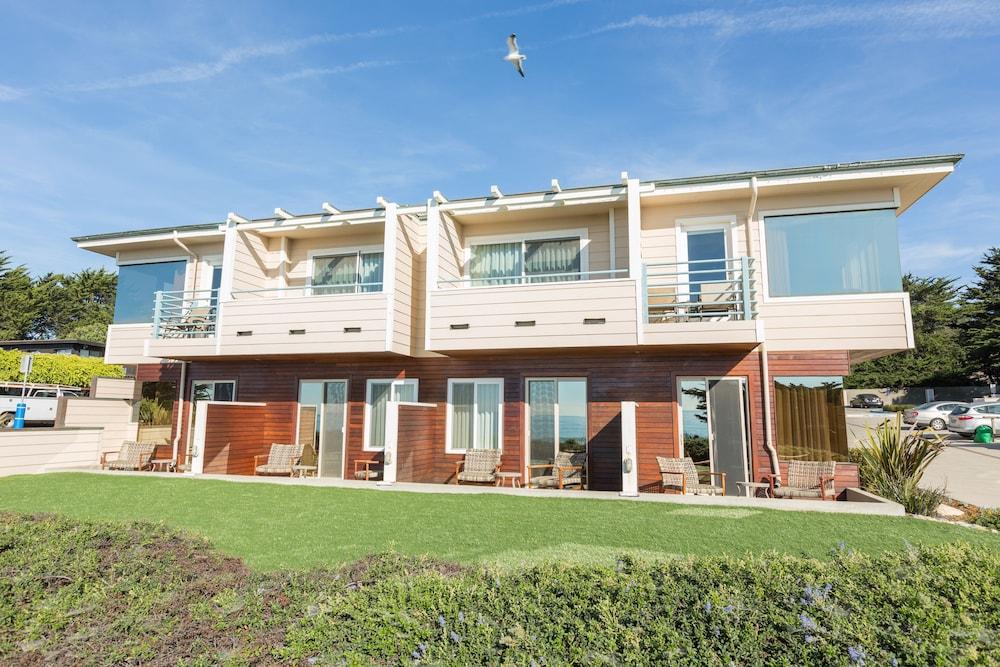 Cambria Landing Inn And Suites Exteriér fotografie
