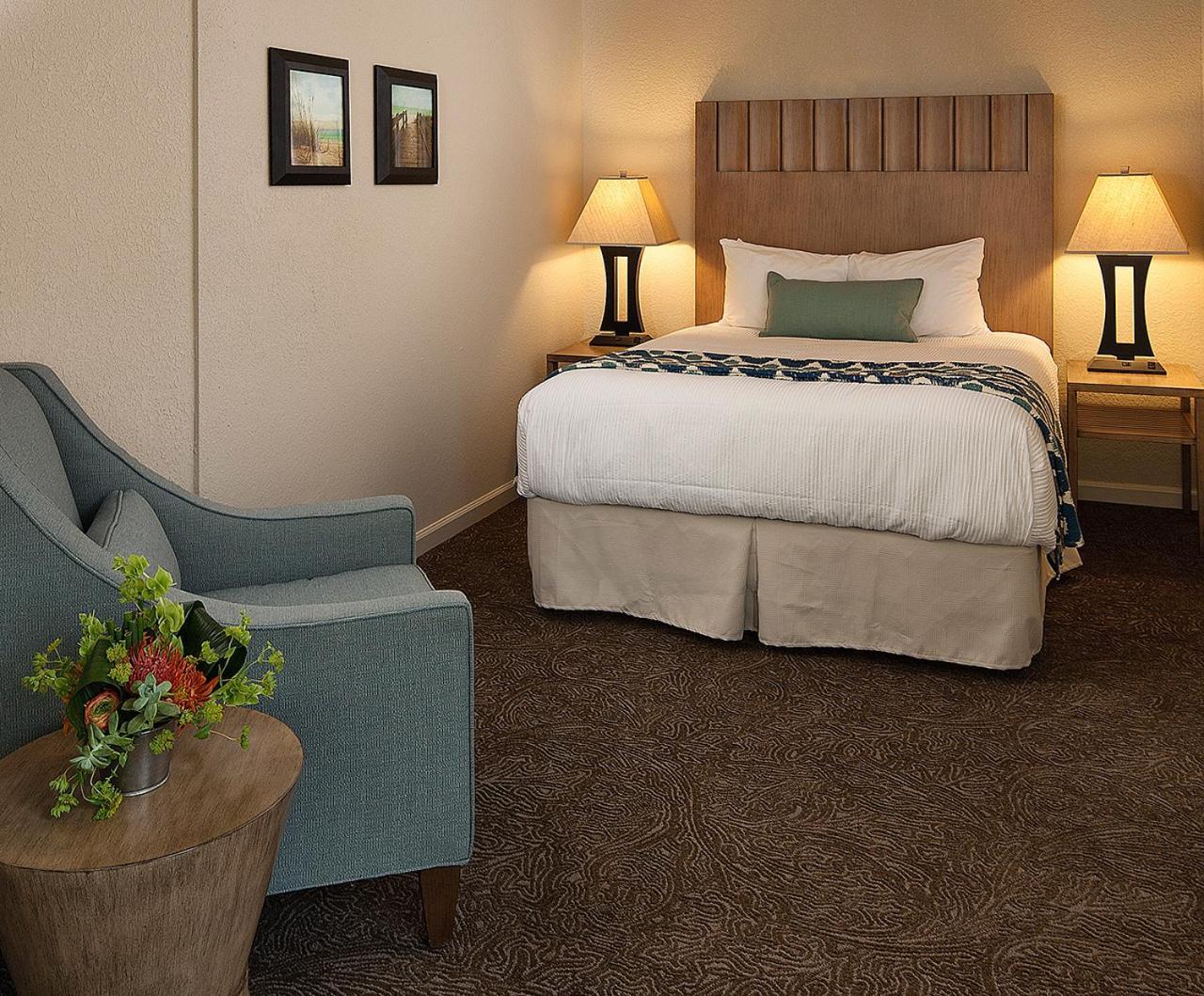 Cambria Landing Inn And Suites Exteriér fotografie